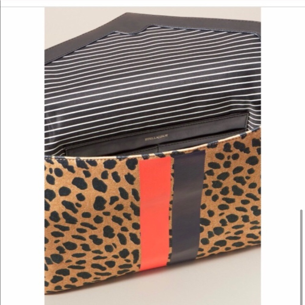 Stella & Dot | Bellamy Graphic Tan+Orange+Black Animal Print Clutch - Picture 15 of 16